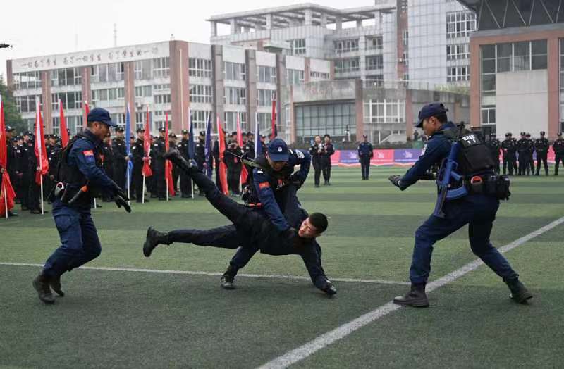 四川监狱警务技能大比武现场。四川省监狱管理局供图