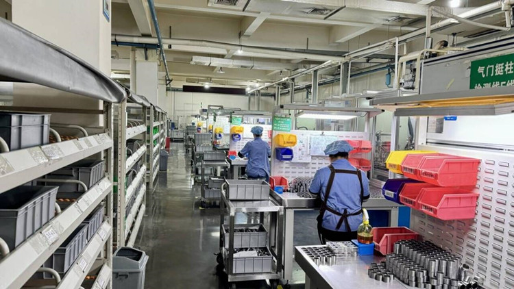 天工机械的气门挺柱生产车间。叙州区融媒体中心供图