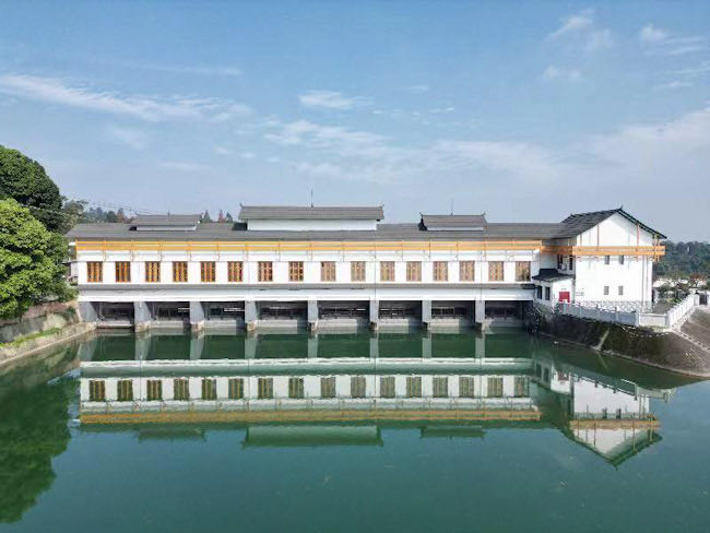 百丈水库溢洪道闸房标准化改造。四川省水利厅供图