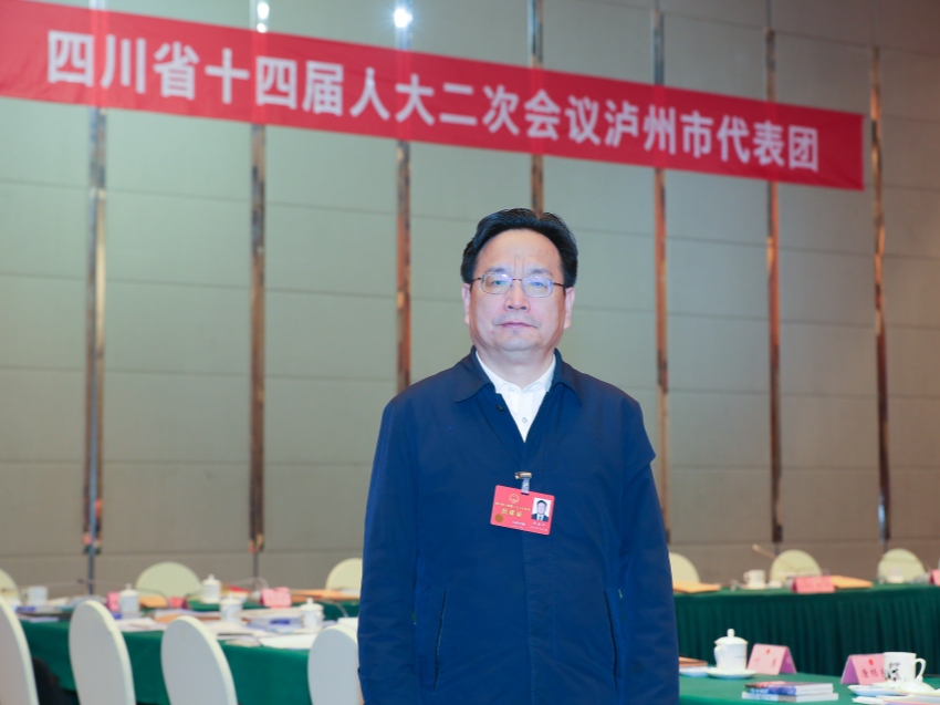 省人大代表，西南医科大学党委副书记、校长张春祥。受访者供图
