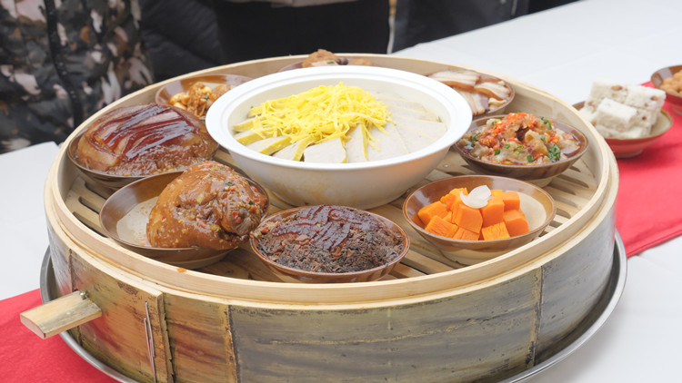 年夜饭的九斗碗。天府新区融媒体中心供图