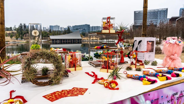 各类手工DIY。天府新区融媒体中心供图