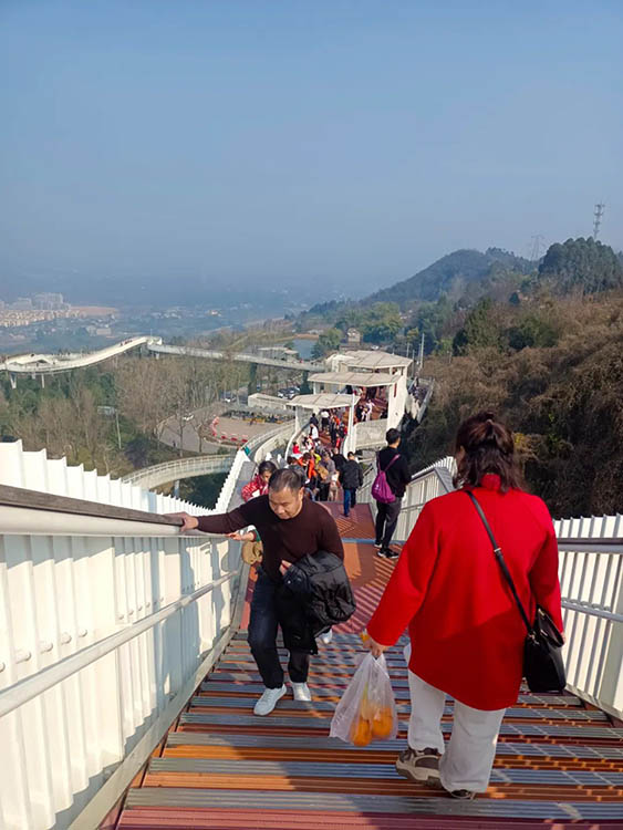 高空栈道。天府新区融媒体中心供图