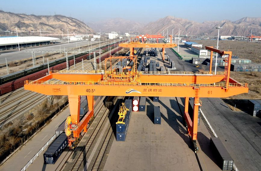 甘肃（兰州）国际陆港东川铁路物流中心鸟瞰。兰州陆港管委会供图