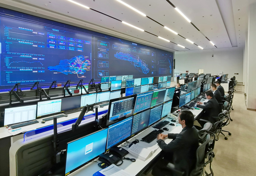 雅礱江流域集控中心，是雅礱江流域電力生產運行、調度和通信中心。雅礱江公司供圖