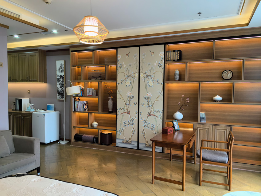 温馨的新中式室内环境。四川省中医医院供图