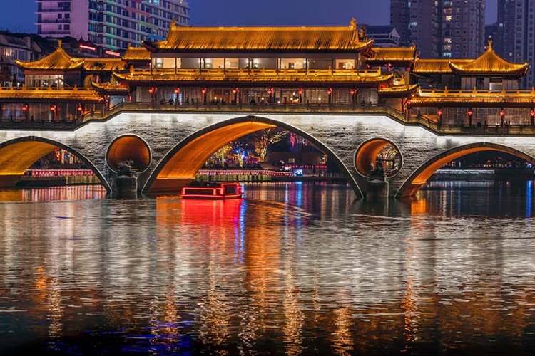 成都首条酒旅融合线路——合江亭。主办方供图