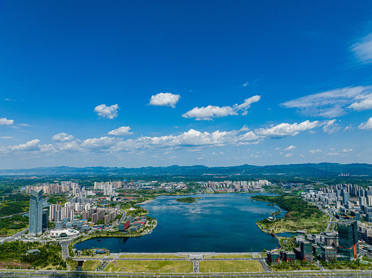 兴隆湖全景。天府新区融媒体中心供图