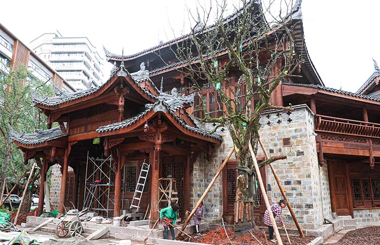 即将完工的冠英街二期。翠屏区融媒体中心供图