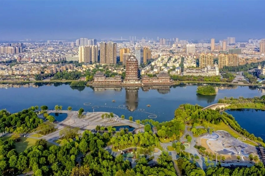 航拍眉山。崔宗喜供图