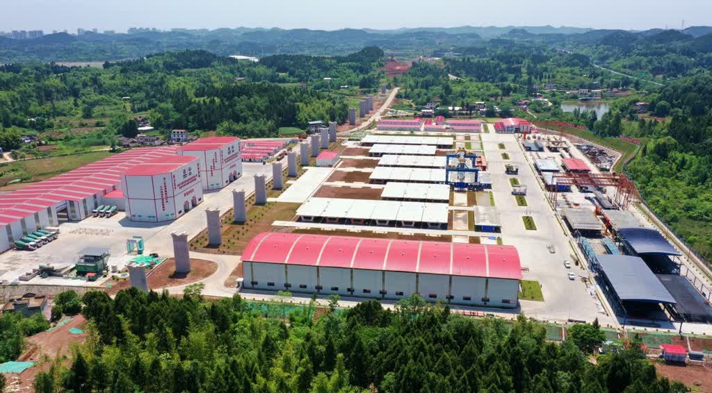 预制梁场全貌。孙小红摄