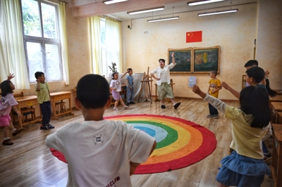 上德語課，孩子們很積極