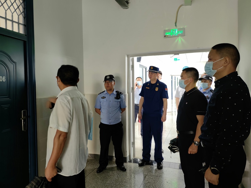 巴中消防聯合多部門對高考考點開展檢查工作。四川省消防救援總隊供圖