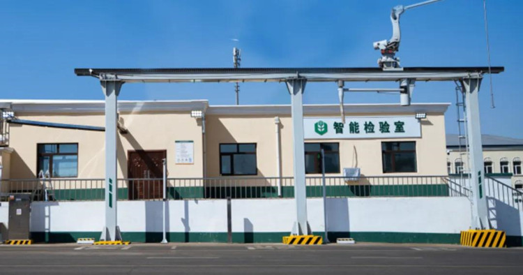 智能检测室。青羊区融媒体中心供图