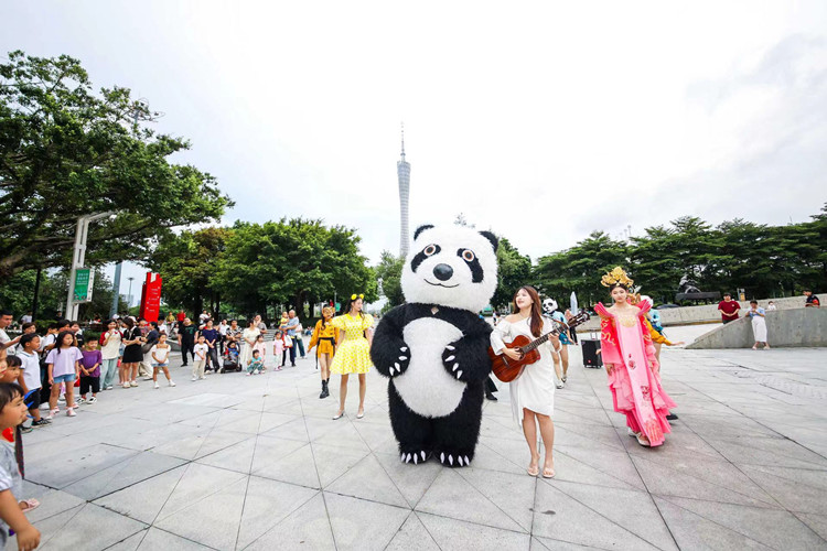 广州大剧院情景剧快闪现场。成都市文广旅局供图