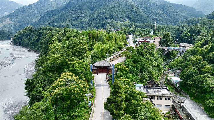 三江村航拍圖。綿竹市融媒體中心供圖