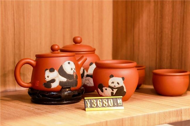 土陶產品。榮縣融媒體中心供圖