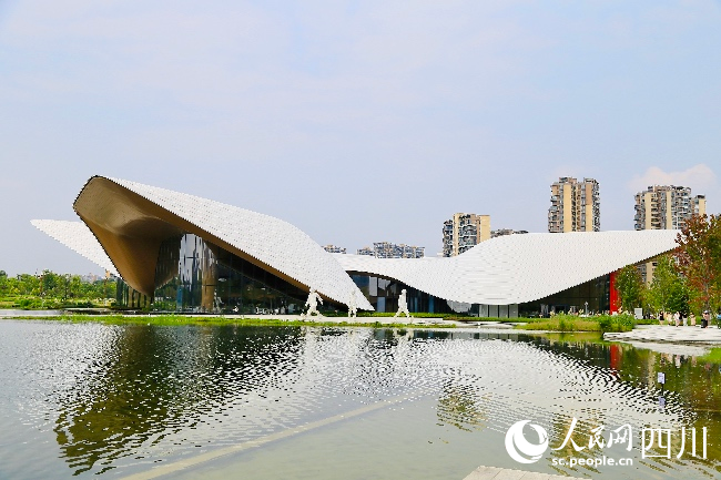 位於天府藝術公園的天府美術館。人民網記者 朱虹攝