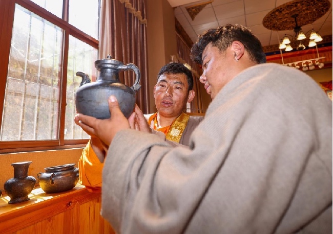 麥宿土陶。德格縣委宣傳部供圖