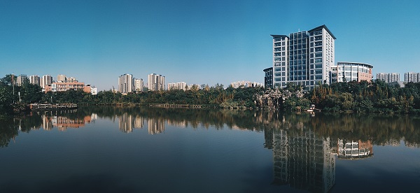 四川师范大学。