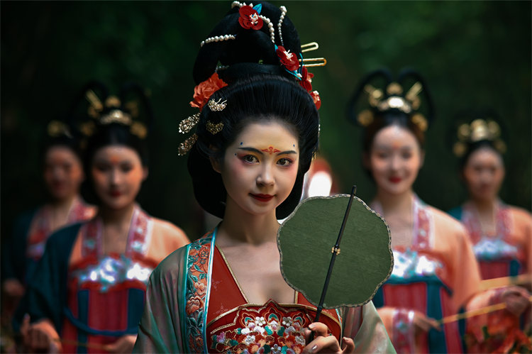《望江梦华·薛涛吟》宣传海报。成都中青旅供图
