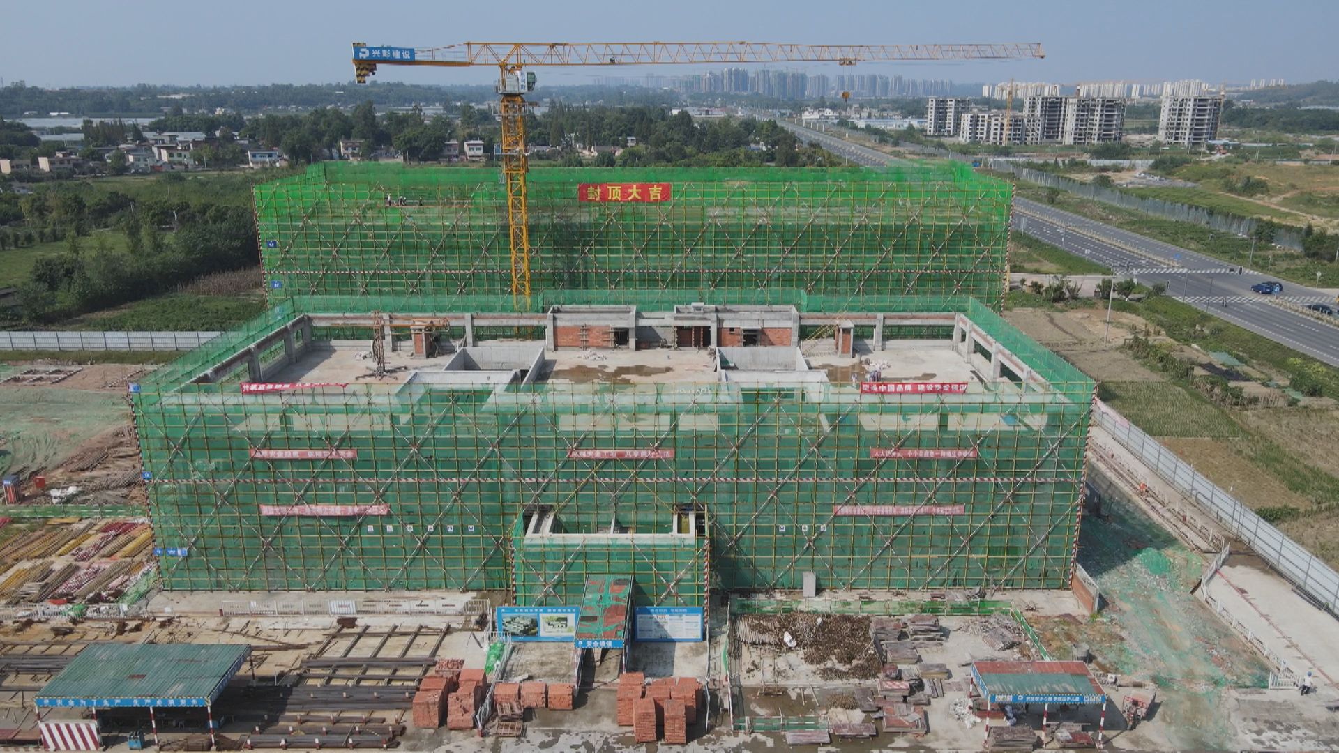 眉山市彭山区第三人民医院（江口区域医疗卫生次中心）项目正加速建设。彭山区委宣传部供图