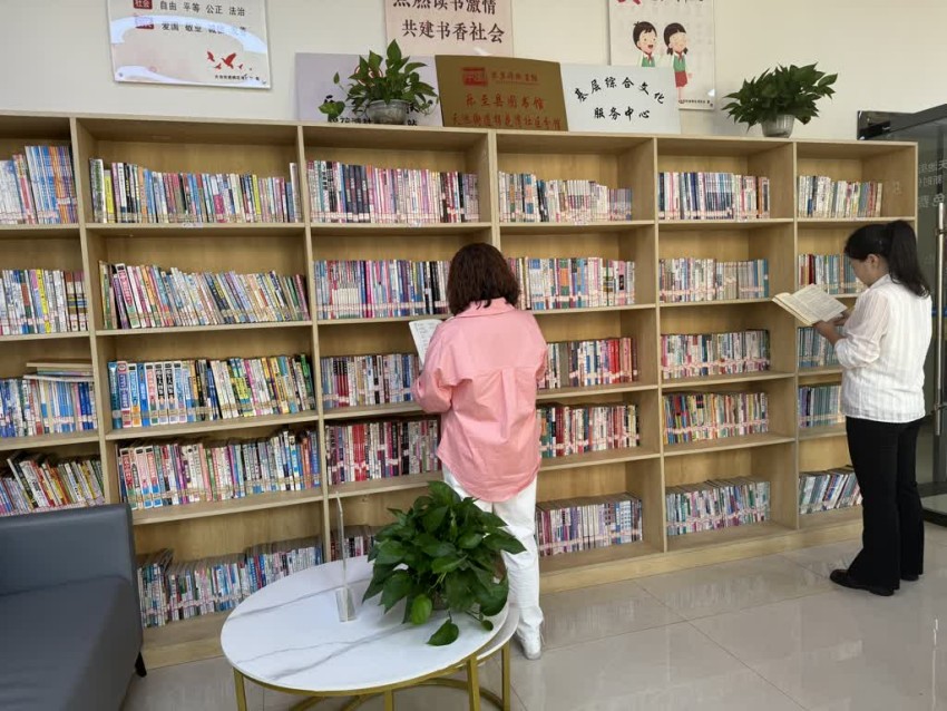 棉花灣社區的社區書屋。張鳳莉攝