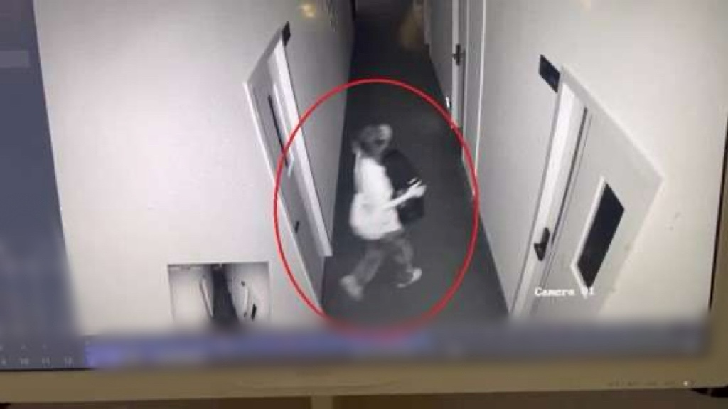 犯罪嫌疑人盗走电脑主机监控画面。新都公安供图