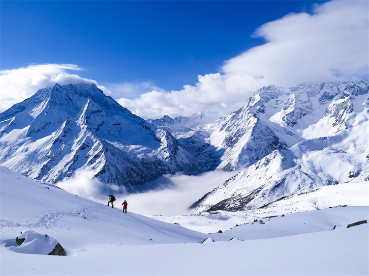 三奥雪山。黑水县委宣传部供图