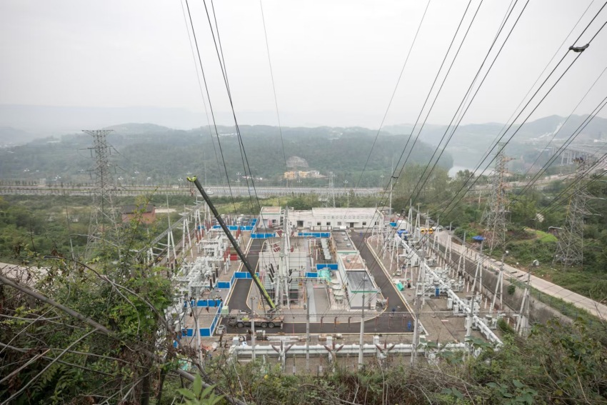 国网达州供电公司：迎峰度冬，220千伏化工园变电站扩建改接攻坚【3】