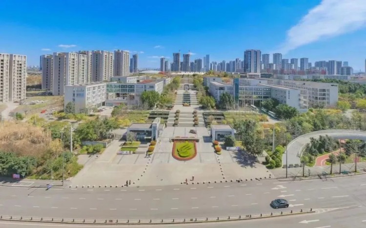 成都工业职业技术学院。天府新区融媒体中心供图