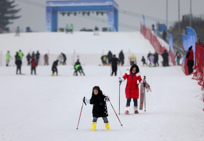 四川冰雪和温泉旅游节在广元开幕