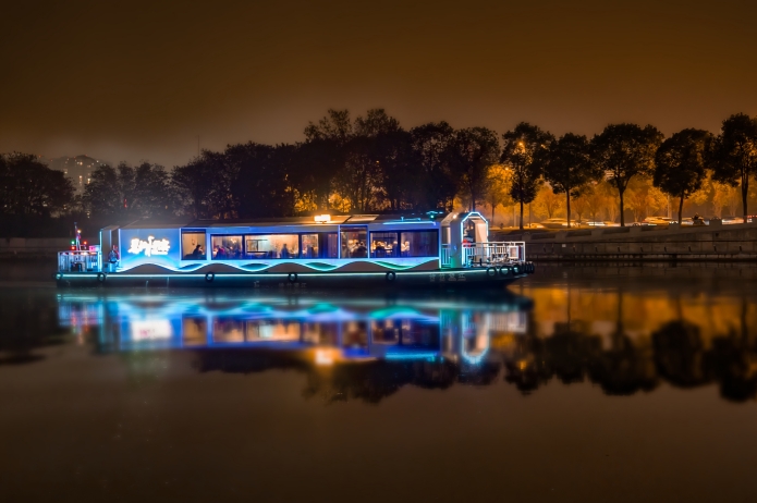 夜游锦江美景。活动方供图