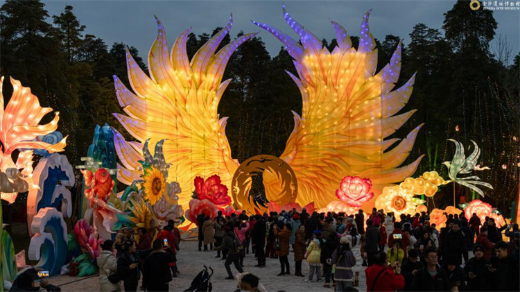 市民游客在金沙博物馆过大年。青羊区文体旅局供图