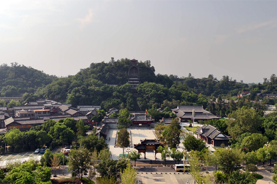 荣县大佛寺景区。陈悦供图