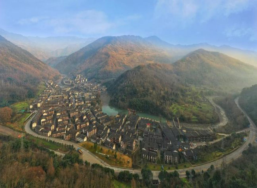 太平社区全景图。大邑县河长办供图