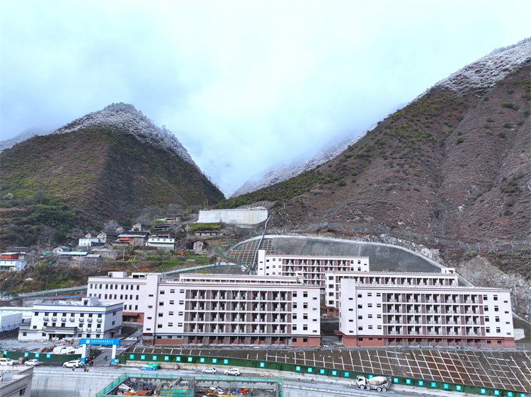 尼呷营地。中建深装西南分公司供图
