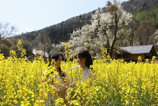 花田汉服。马发海摄