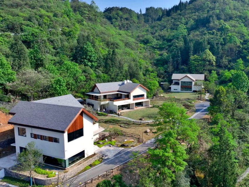 上山上·牧野 止语生活院落（晓隐山居）。邻水县融媒体中心供图