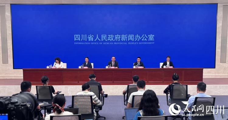 发布会现场。人民网记者 王波摄