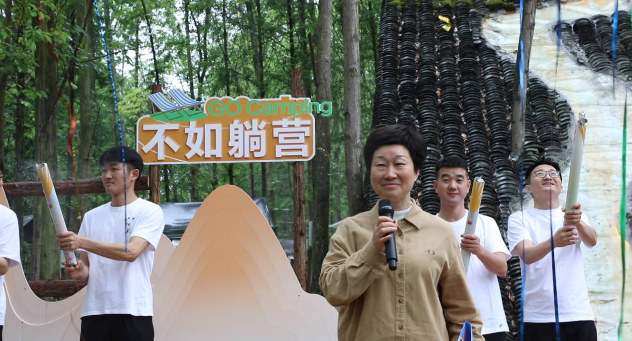 崇州市政协副主席马灵宣布活动开幕。崇州市廖家镇党建办供图