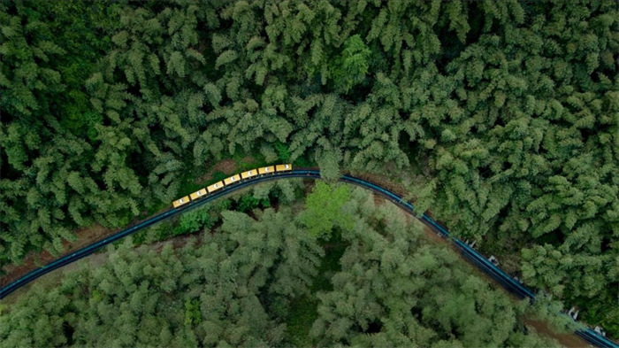 川西竹海的齿轨登山小火车。成都文旅集团供图