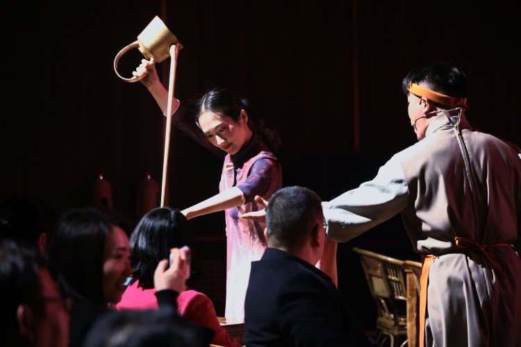 《遇见天府》中的茶艺表演。青羊区融媒体中心供图