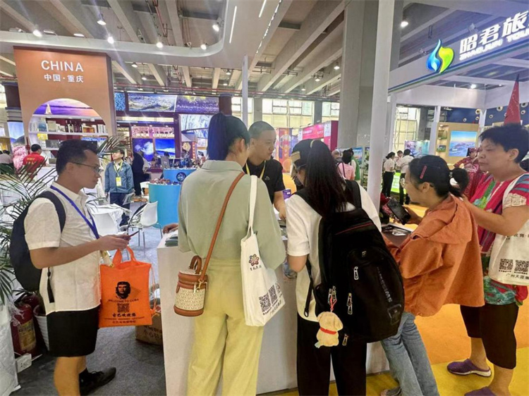 市民游客关注重庆文旅。成都市文广旅局供图