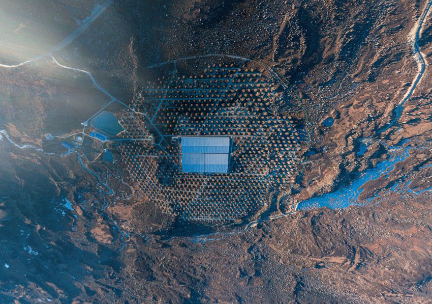 稻城高海拔宇宙线观测站（LHAASO）俯视全景。稻城县委宣传部供图 