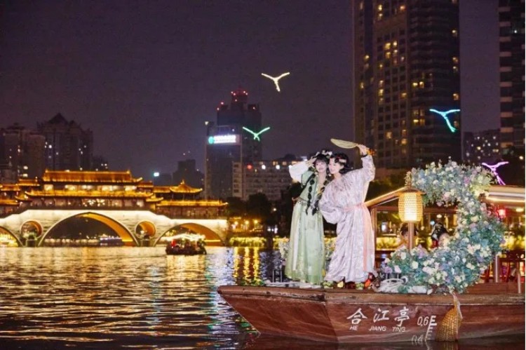 候選場景——夜游錦江。成都市文廣旅局供圖