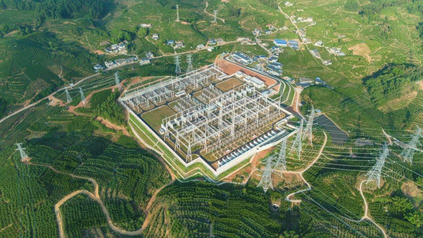 眉山西500千伏輸變電工程投運。牟雯雯攝