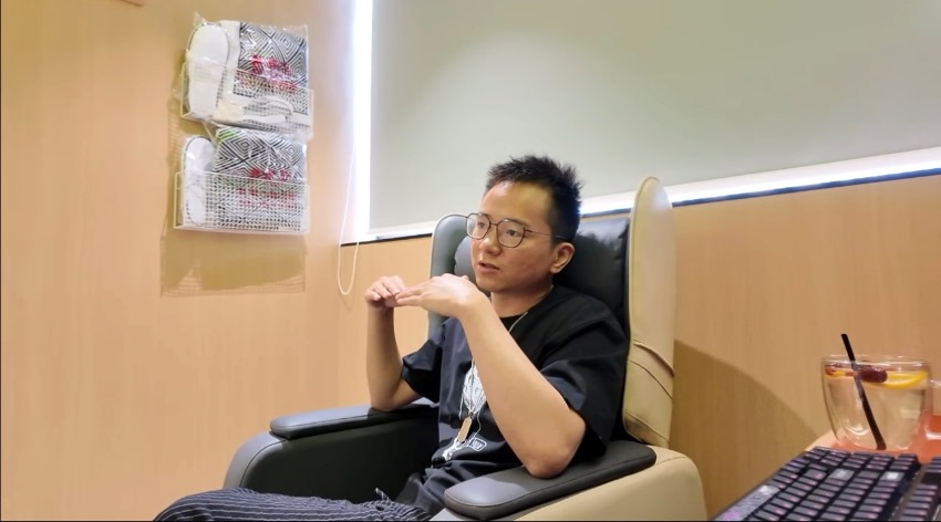 在图灵电竞接受采访的周林。何婧雯摄