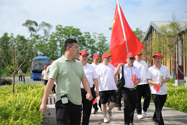 徒步長征。主辦方供圖