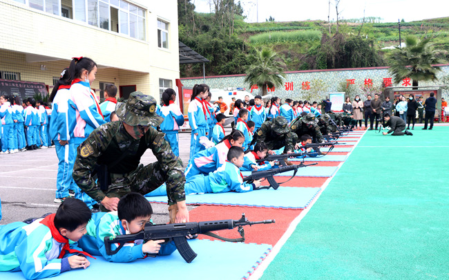 军营开放日。王仕强摄